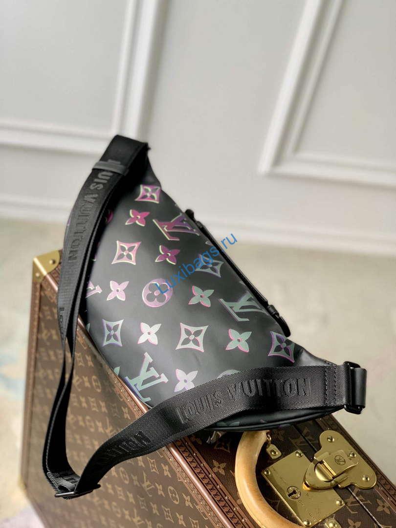LV M22494 Louis Vuitton Comet Bumbag Black Borealis - Image 2
