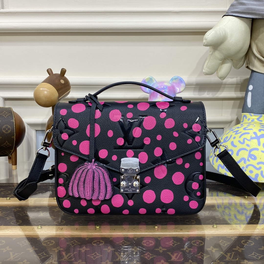 LV M46420 Louis Vuitton LV X YK Pochette Métis Black/Fuchsia
