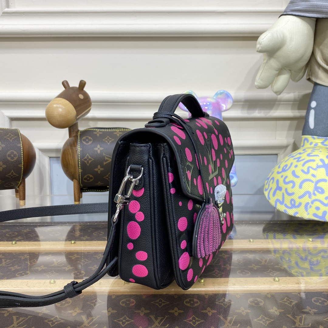 LV M46420 Louis Vuitton LV X YK Pochette Métis Black/Fuchsia - Image 3