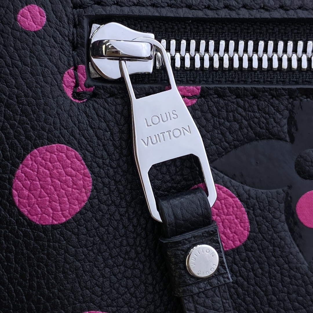 LV M46420 Louis Vuitton LV X YK Pochette Métis Black/Fuchsia - Image 7