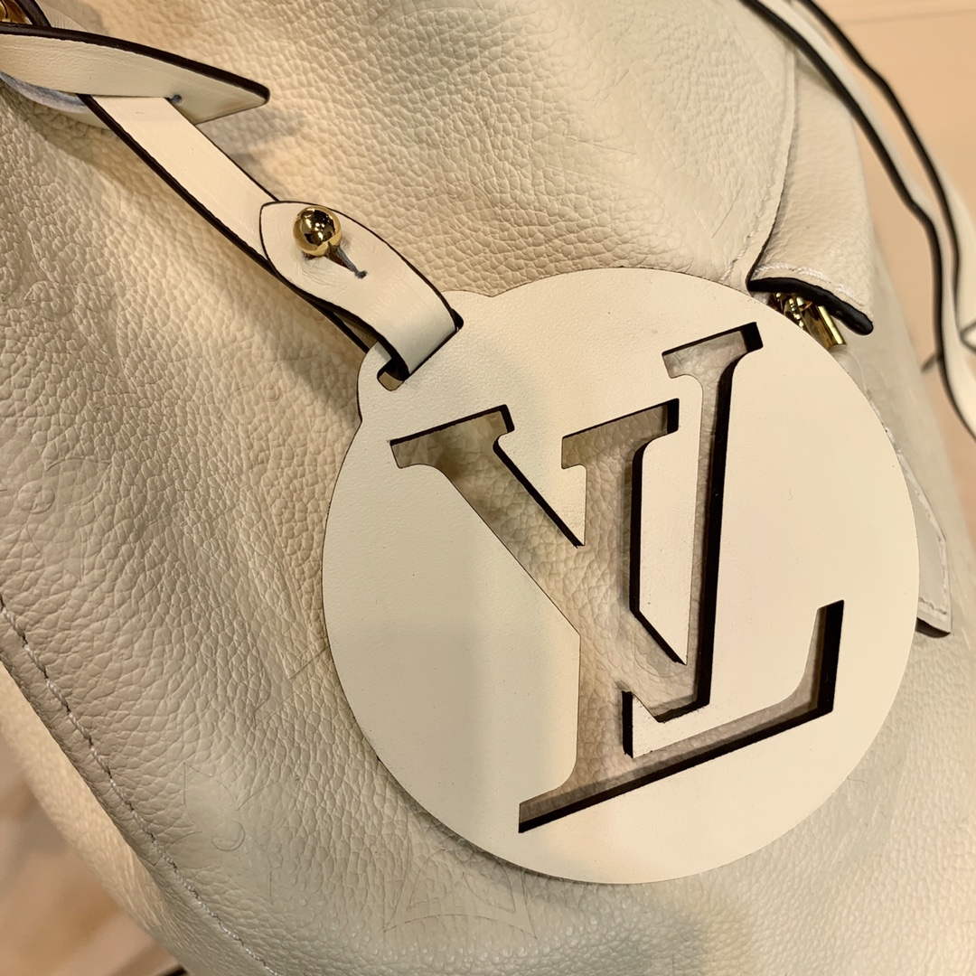 LV M45410 Louis Vuitton Montsouris Backpack Milky White - Image 4
