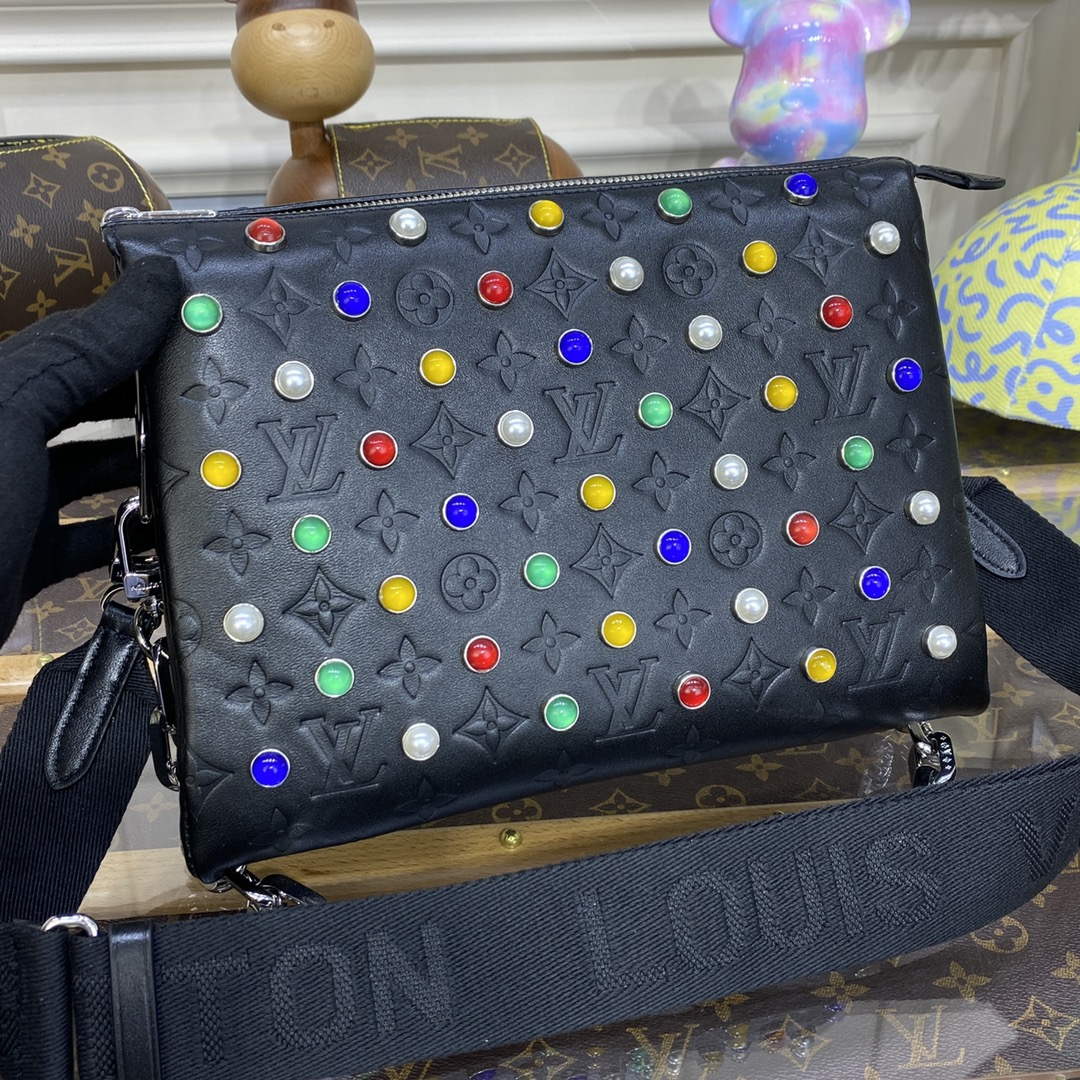 LV M22429 Louis Vuitton Coussin PM Bag Black Diamond - Image 5