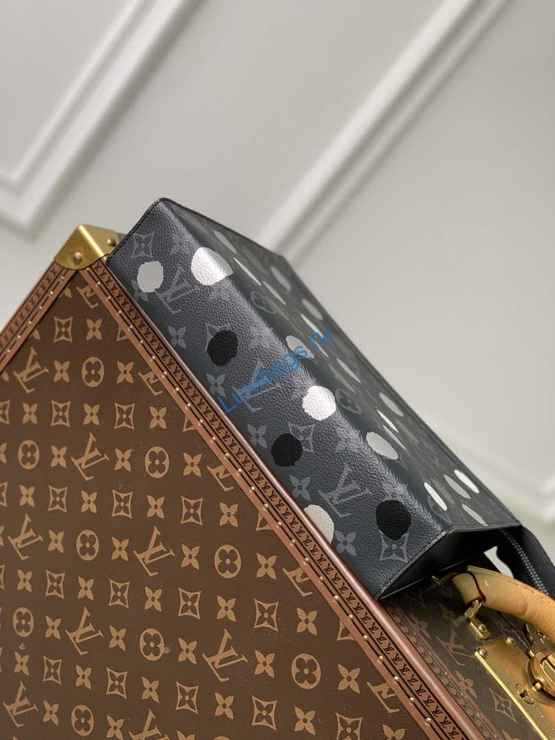 LV M81934 Louis Vuitton LV X YK Pochette Voyage Bag - Image 3