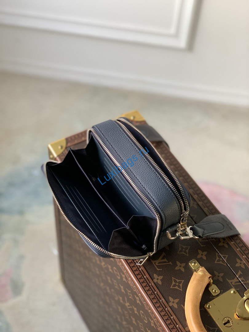 LV M59161 Louis Vuitton Alpha Wearable Wallet Blue - Image 4