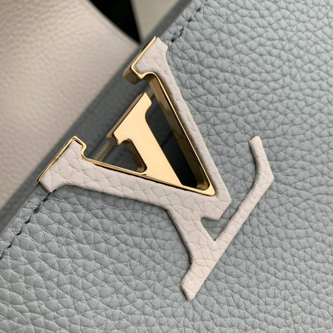 LV M21296 Louis Vuitton Capucines Mini Handbag Steeple Gray / Greige - Image 4
