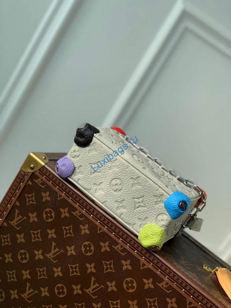 LV M81606 Louis Vuitton Mini Soft Trunk Chalk - Image 3