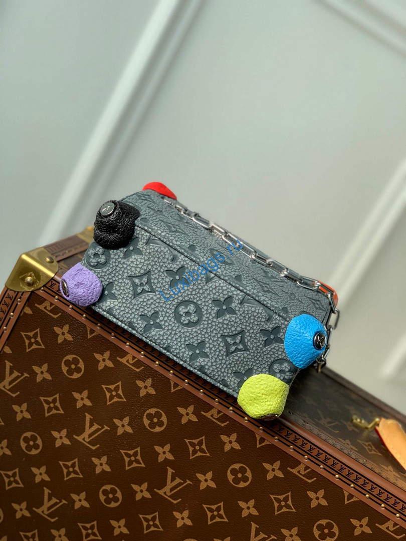 LV M81606 Louis Vuitton Mini Soft Trunk Gray - Image 3