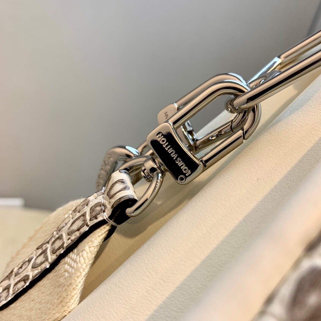 LV M57791 Louis Vuitton Coussin PM Crocodile Pattern Bag White - Image 6