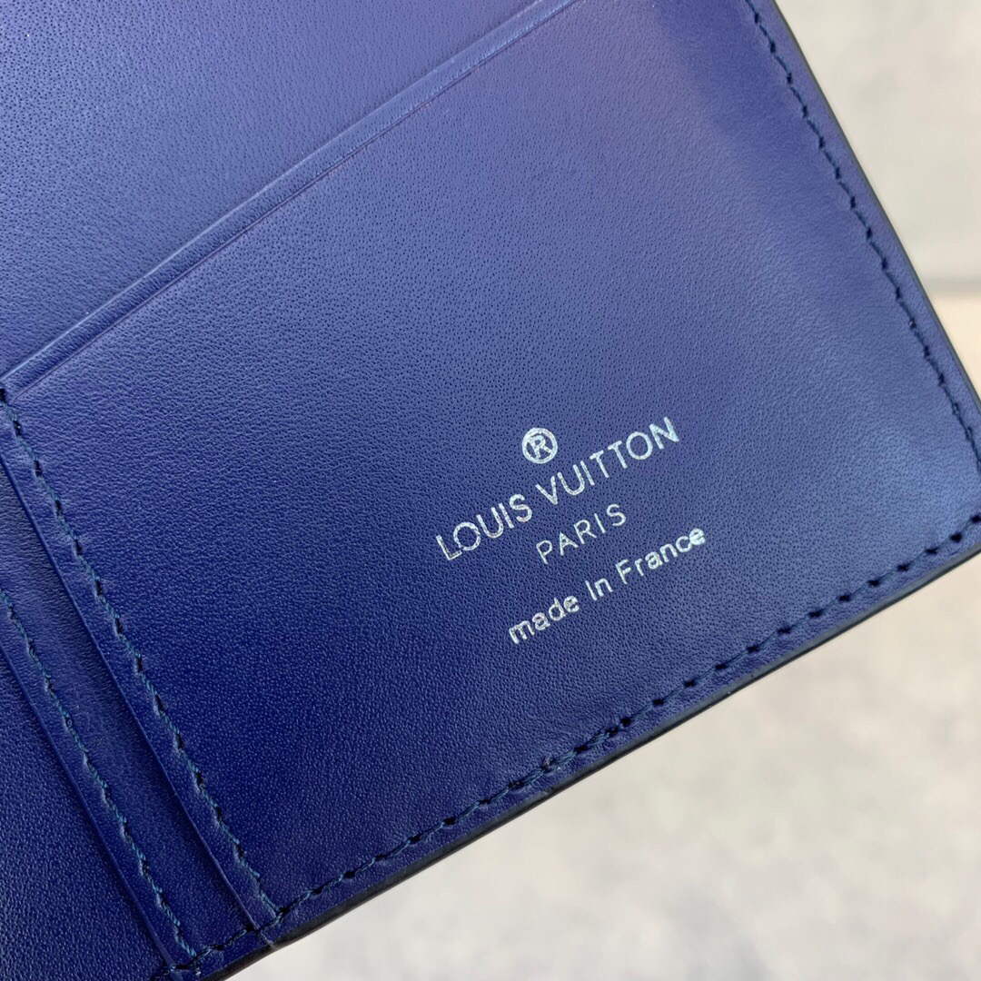 LV M81405 Louis Vuitton Brazza Wallet Other Leathers Blue - Image 4
