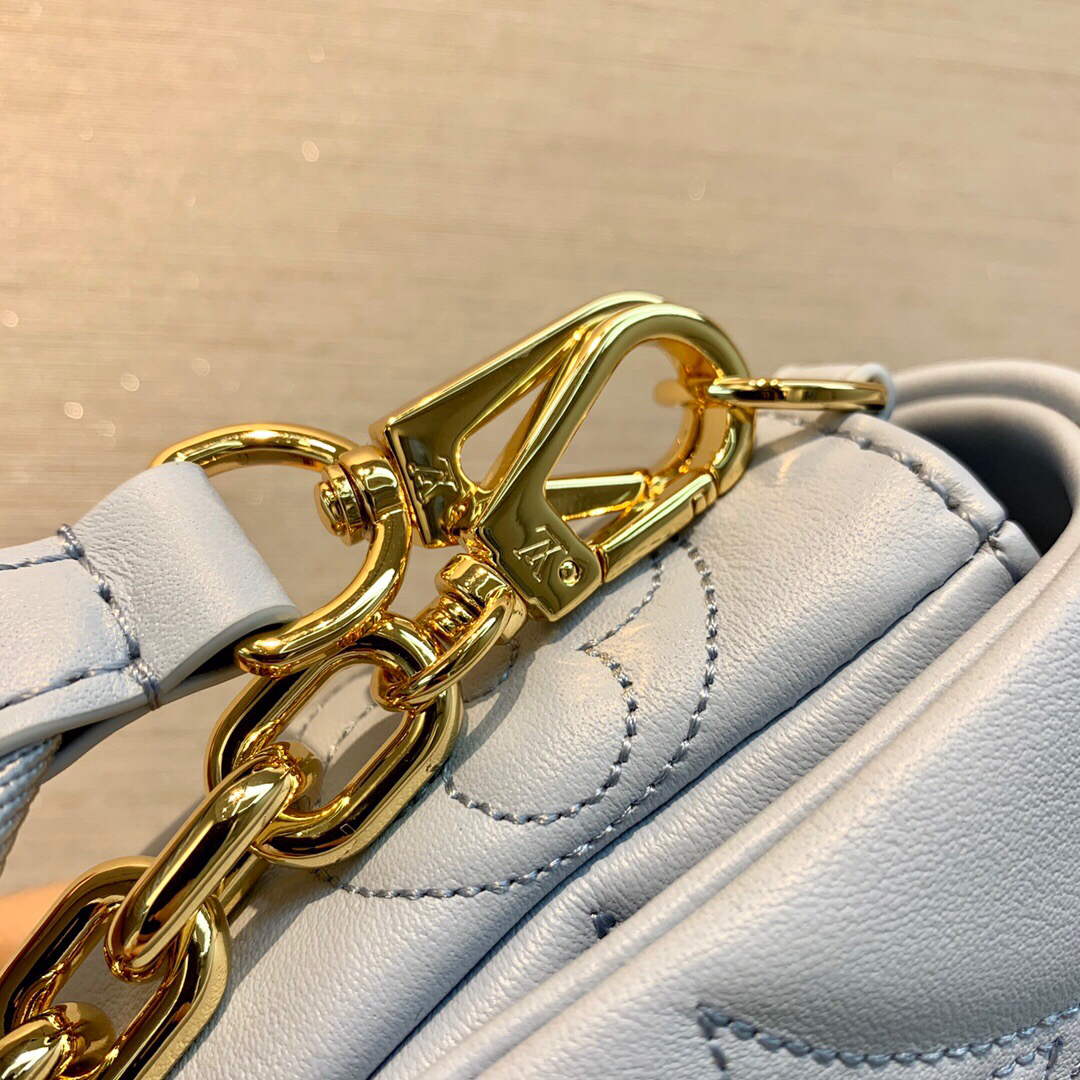 LV M81399 Louis Vuitton Wallet On Strap Bubblegram Glacier Blue - Image 4