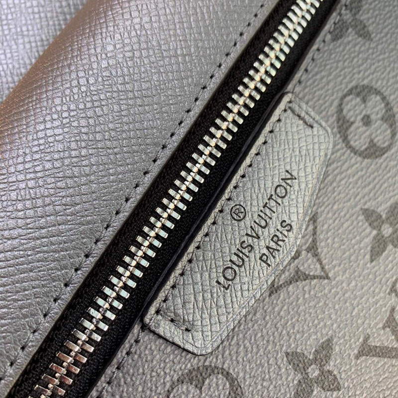 LV M30247 Louis Vuitton Outdoor Bumbag Silver - Image 5