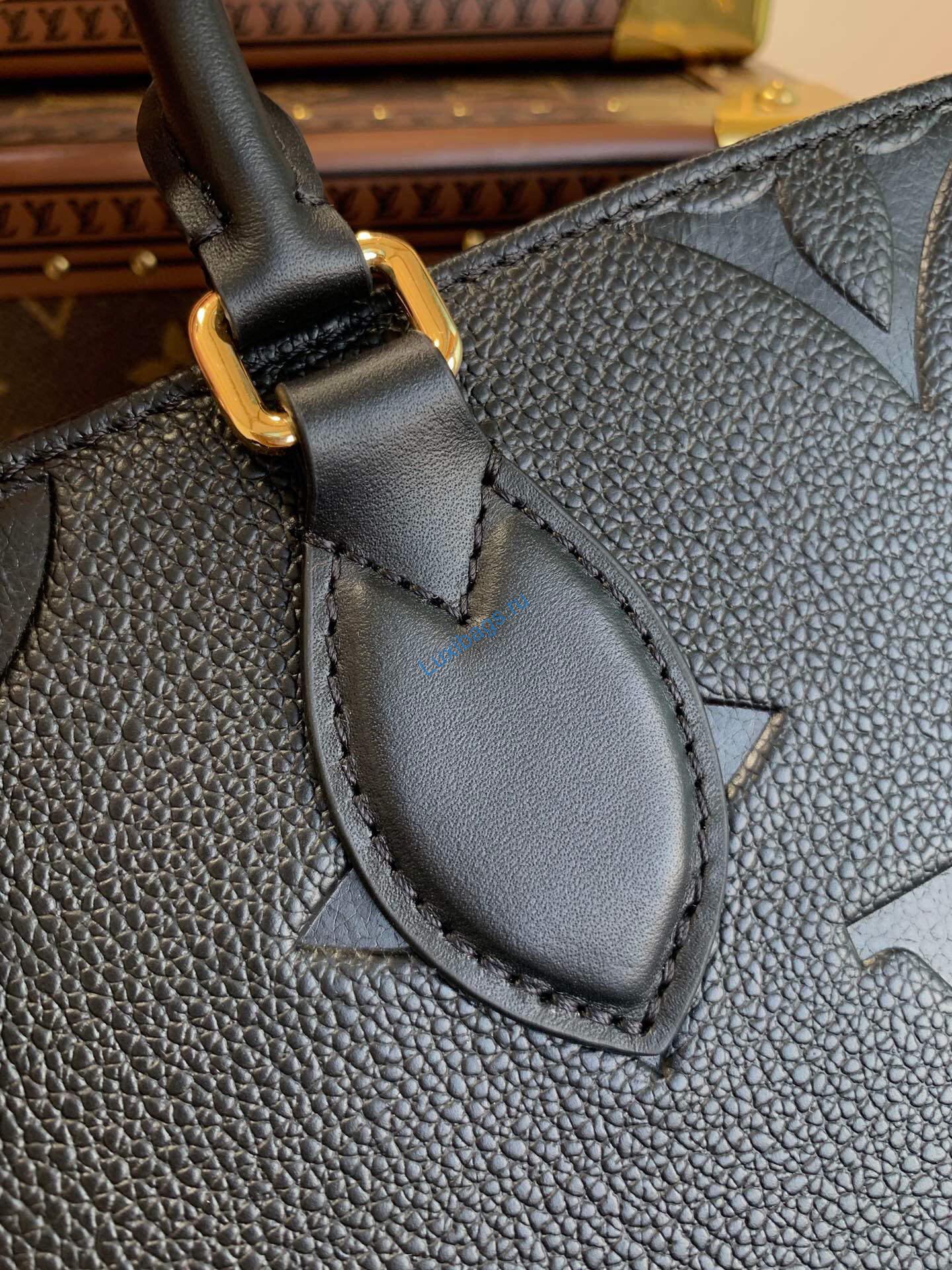 LV M45653 Louis Vuitton Onthego Pm Bag M45779 Leather Black - Image 4