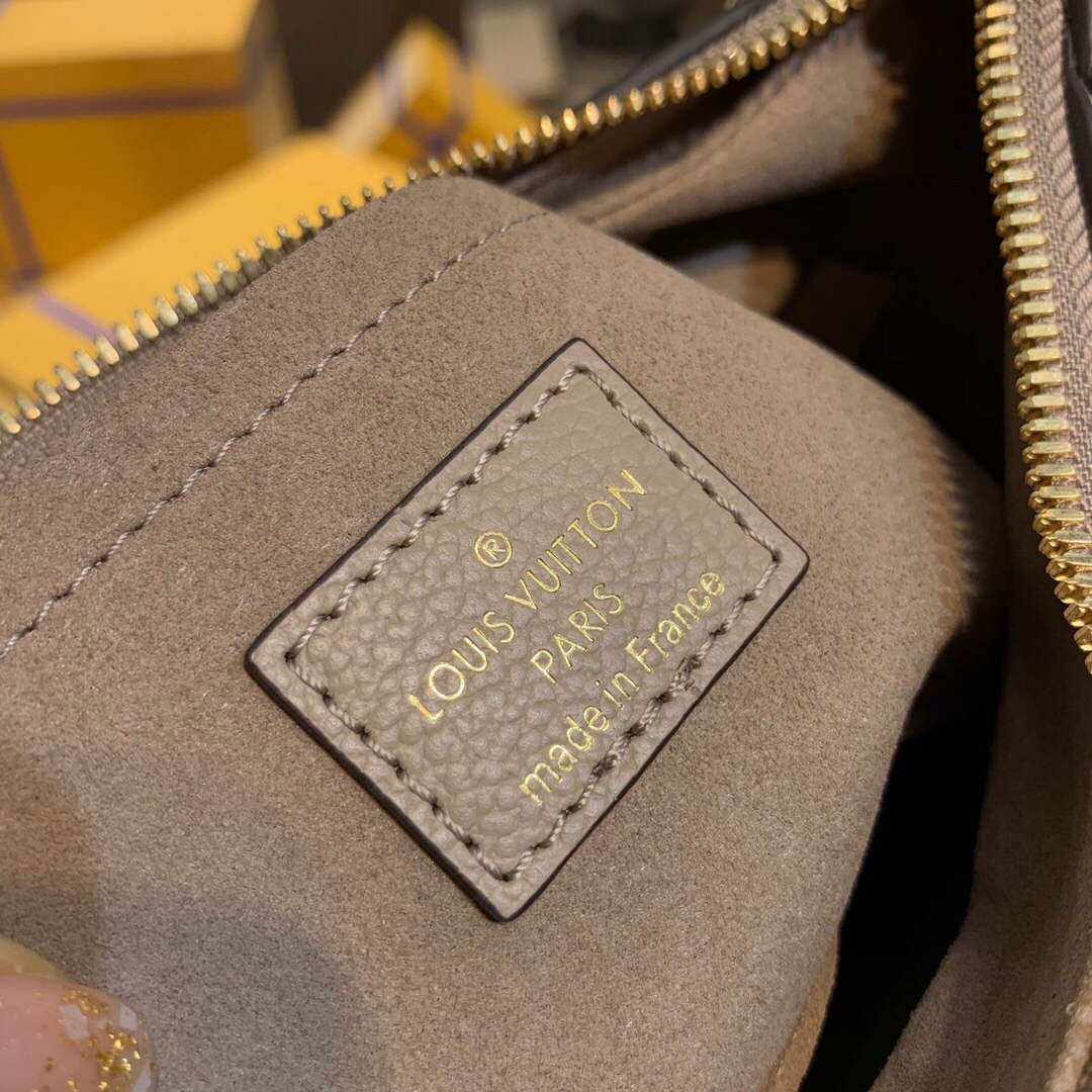 LV M46112 Louis Vuitton Bagatelle Mini Hobo Handbag - Image 8