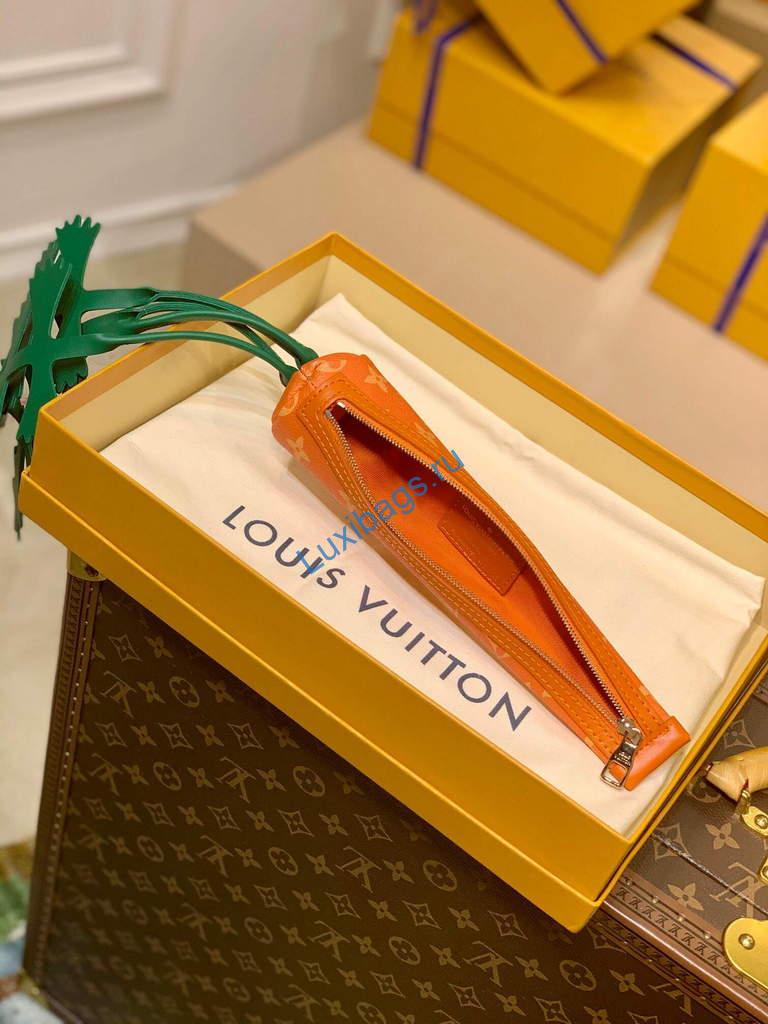 LV M80851 Louis Vuitton Carrot Pouch Orange - Image 4