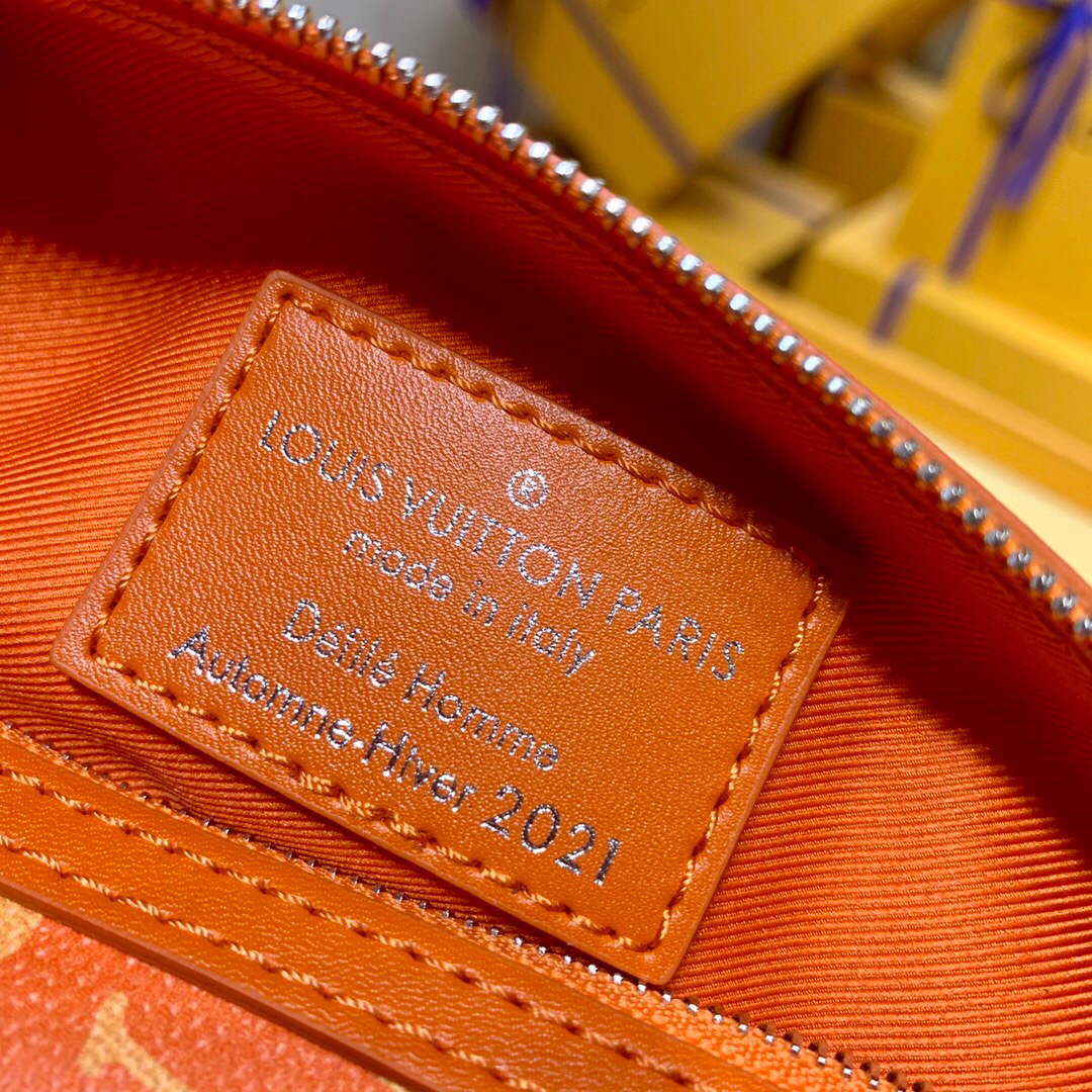 LV M80851 Louis Vuitton Carrot Pouch Orange - Image 5