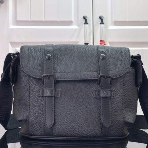 LV M58476 Louis Vuitton Christopher Messenger Bag Black M58475