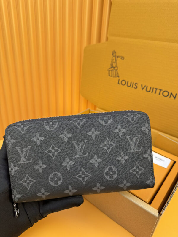 Replica Louis Vuitton LV Zippy Organizer M82081 10