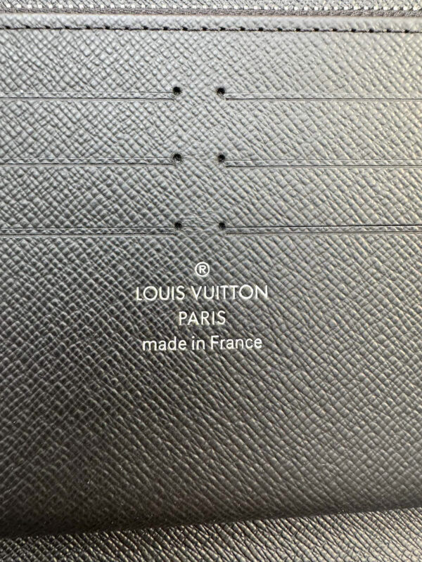 Replica Louis Vuitton LV Zippy Organizer M82081 6