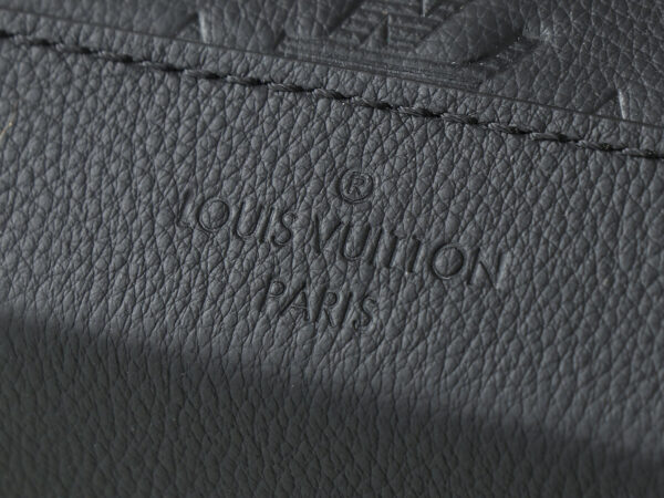 Replica Louis Vuitton LV Duo Slingbag M21890 9