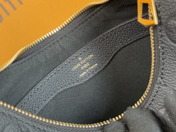 Replica Louis Vuitton LV Boulogne PM Bag M12930 4