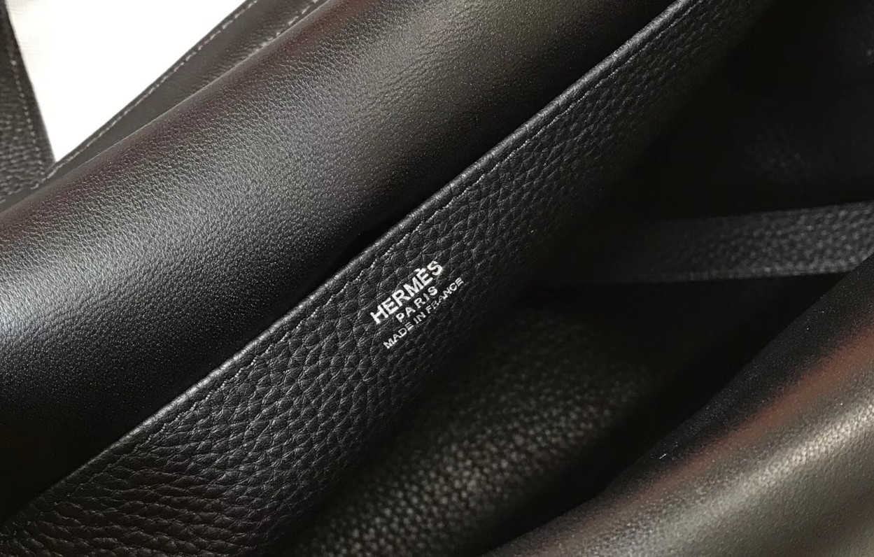 Hermes Halzan 31cm Bag In Black Clemence Leather - Image 5