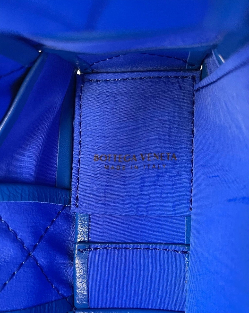 Bottega Veneta Cassette Bag In Cobalt Wrinkled Intreccio Calfskin - Image 7
