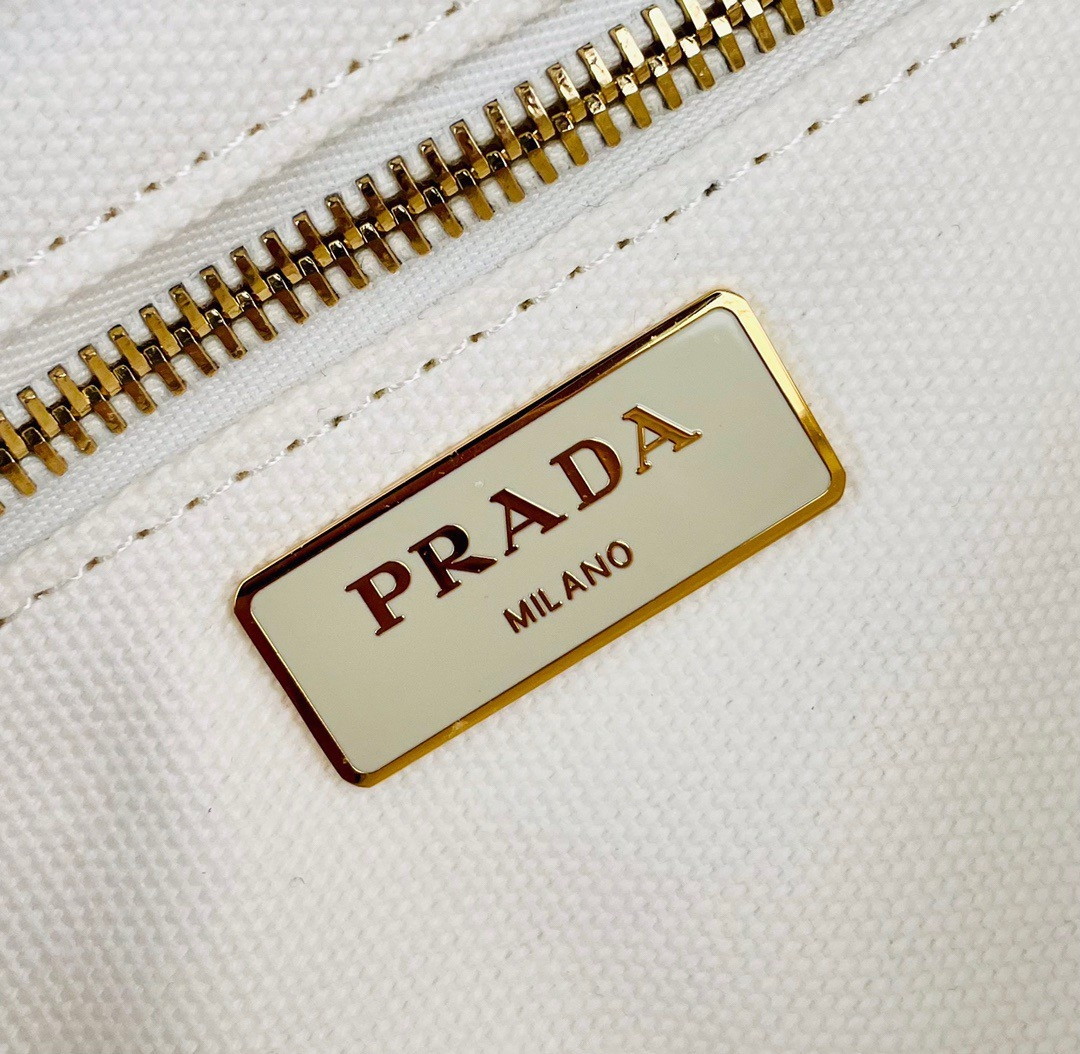 Prada Tote Bag In Wicker and White Canvas - Image 7