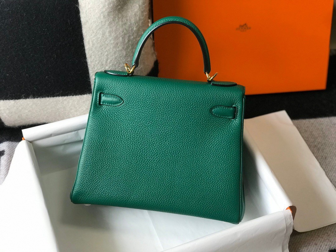 Hermes Kelly 25cm Retourne Bag in Malachite Clemence Leather GHW - Image 6
