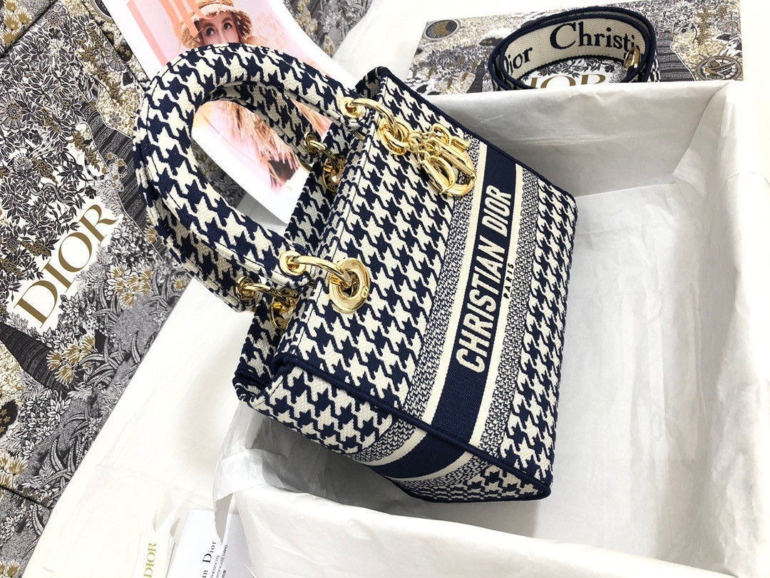 Dior Lady D-Lite Medium Bag In Black & White Houndstooth Embroidery - Image 4