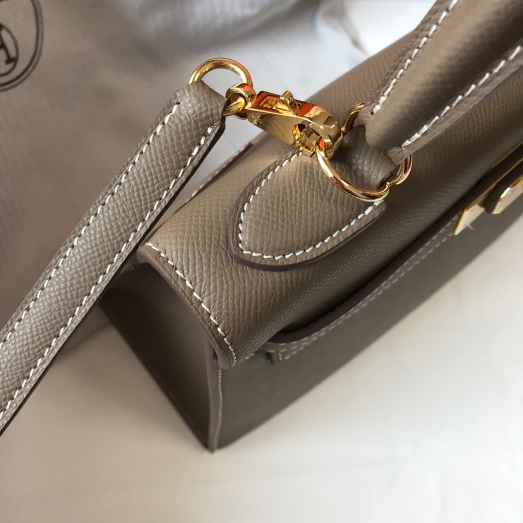 Hermes Kelly 28cm Sellier Bag in Taupe Epsom Calfskin GHW - Image 2