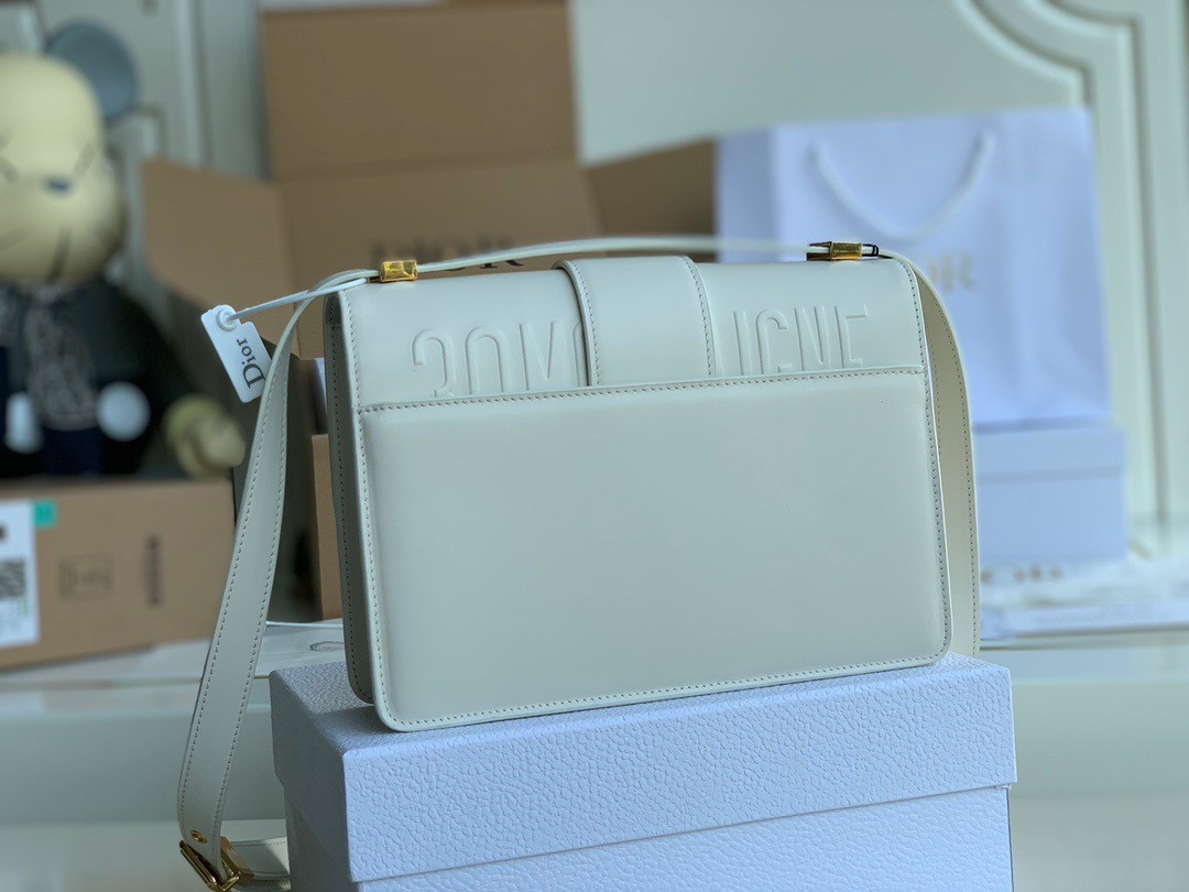 Dior 30 Montaigne Medium Bag In White Box Calfskin - Image 4