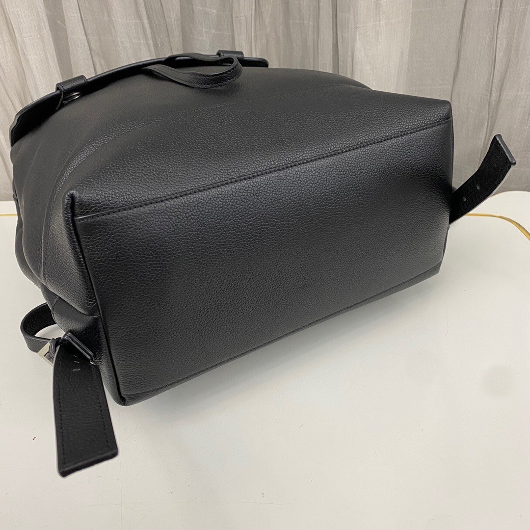 Saint Laurent Sac De Jour Backpack In Black Grained Leather - Image 2