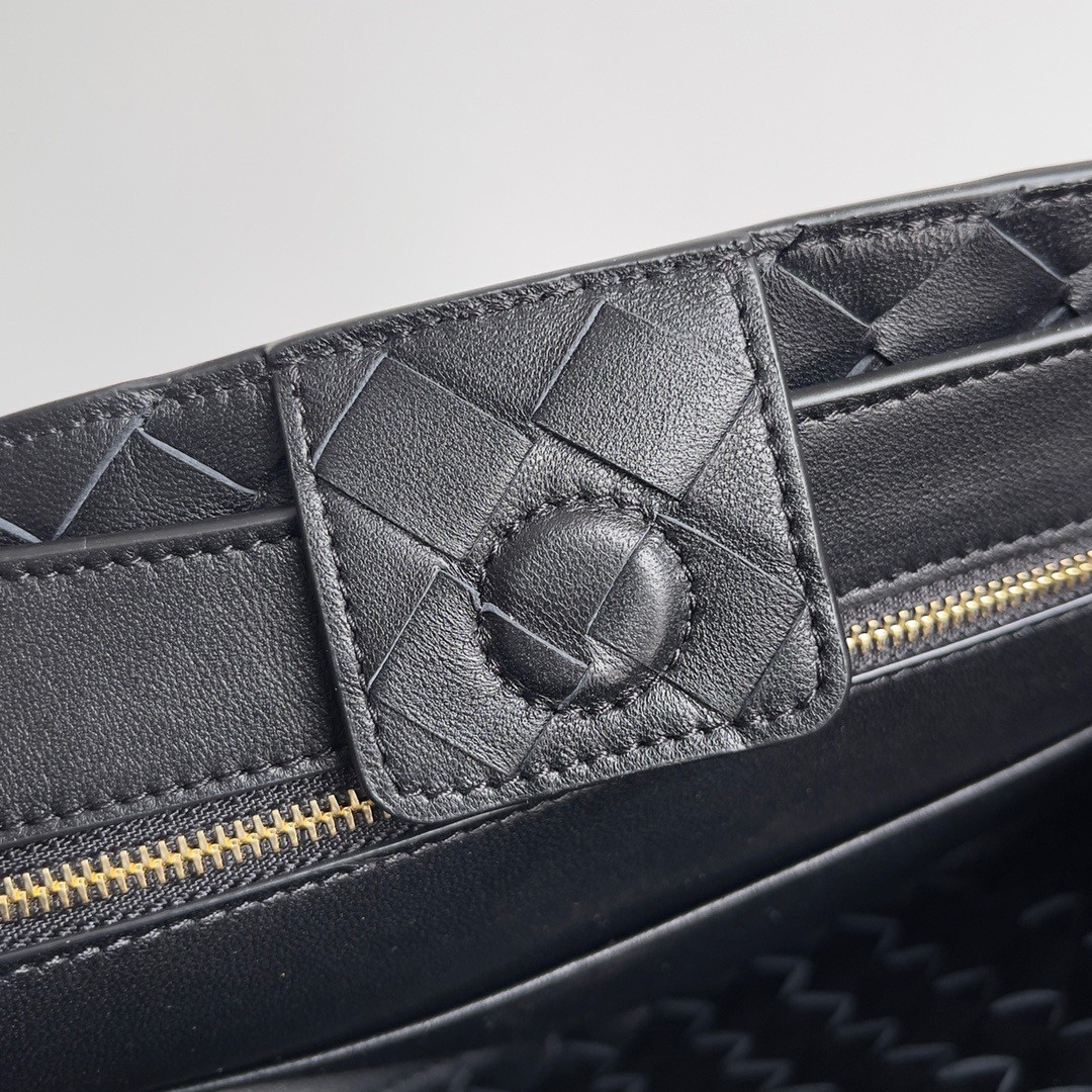 Bottega Veneta Small Andiamo Bag In Black Intrecciato Lambskin - Image 11