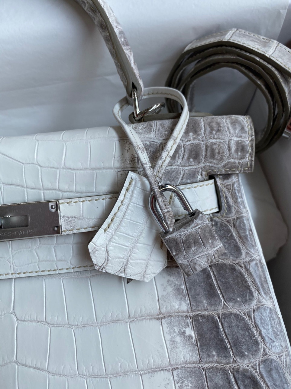 Hermes Kelly Retourne 28 Handmade Bag In Himalaya Crocodile Niloticus Skin - Image 8