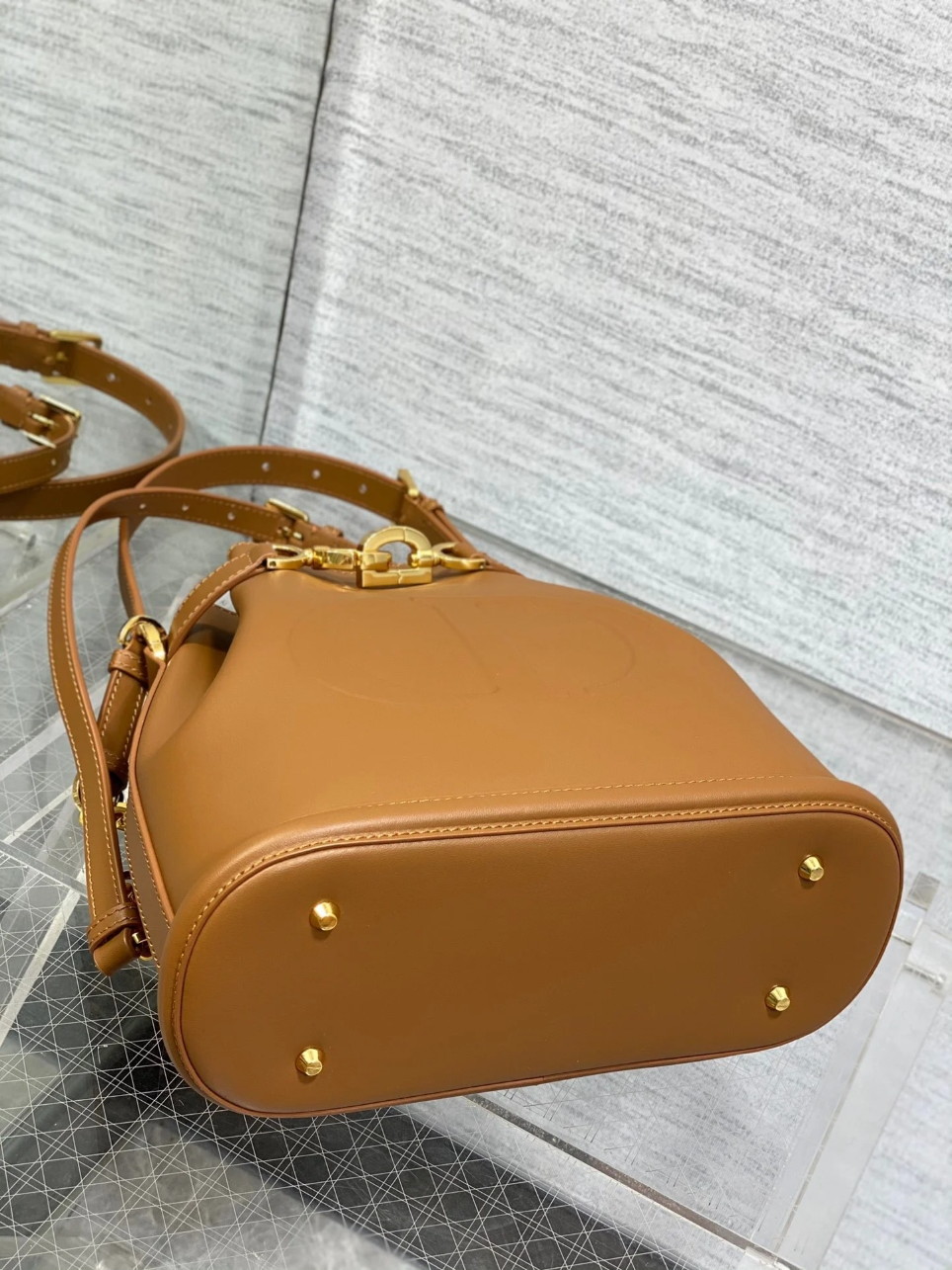Dior C'est Medium Bag in Brown Saddle Calfskin - Image 4