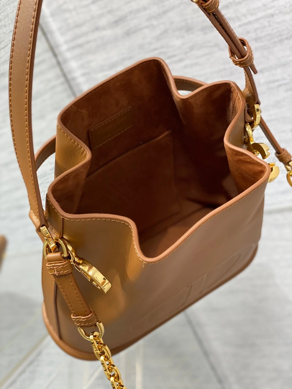 Dior C'est Medium Bag in Brown Saddle Calfskin - Image 6