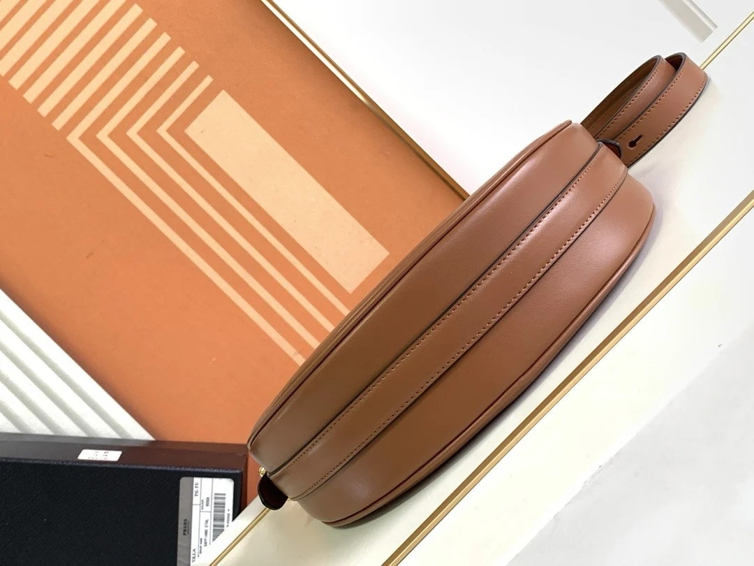 Prada Arque Shoulder Bag in Brown Leather - Image 3
