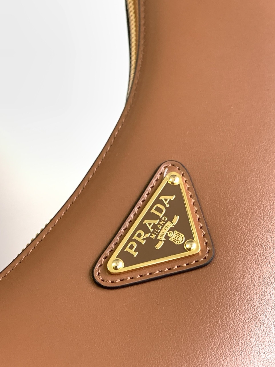 Prada Arque Shoulder Bag in Brown Leather - Image 9