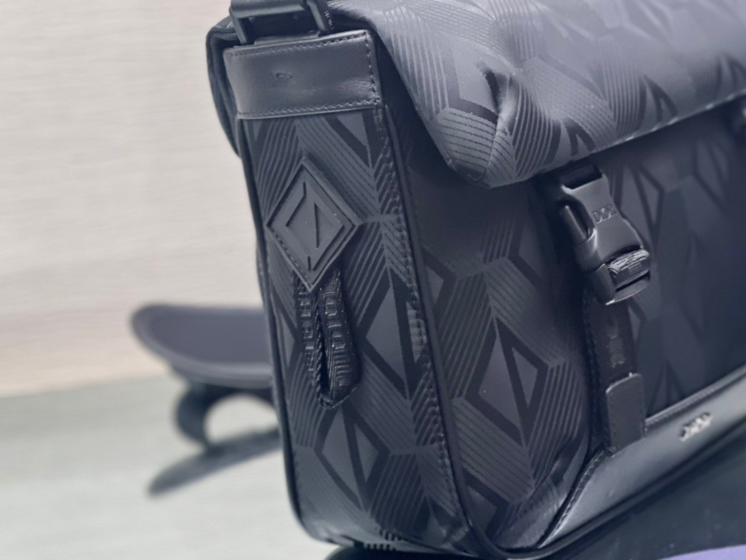 Dior Explorer Messenger Bag In Black CD Diamond Mirage Ski Capsule Nylon - Image 5