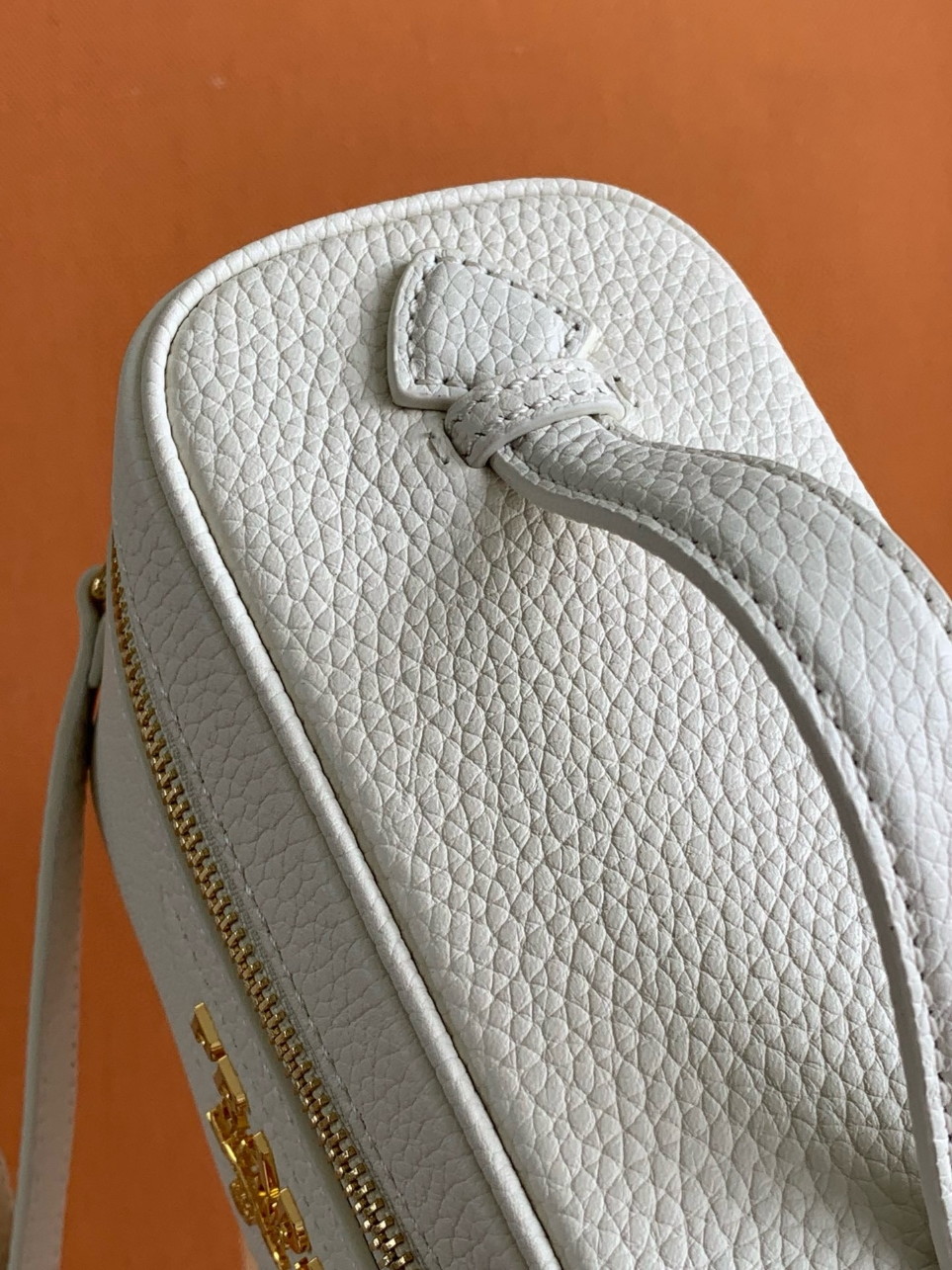 Prada Mini Vanity Bag in White Grained Leather - Image 10