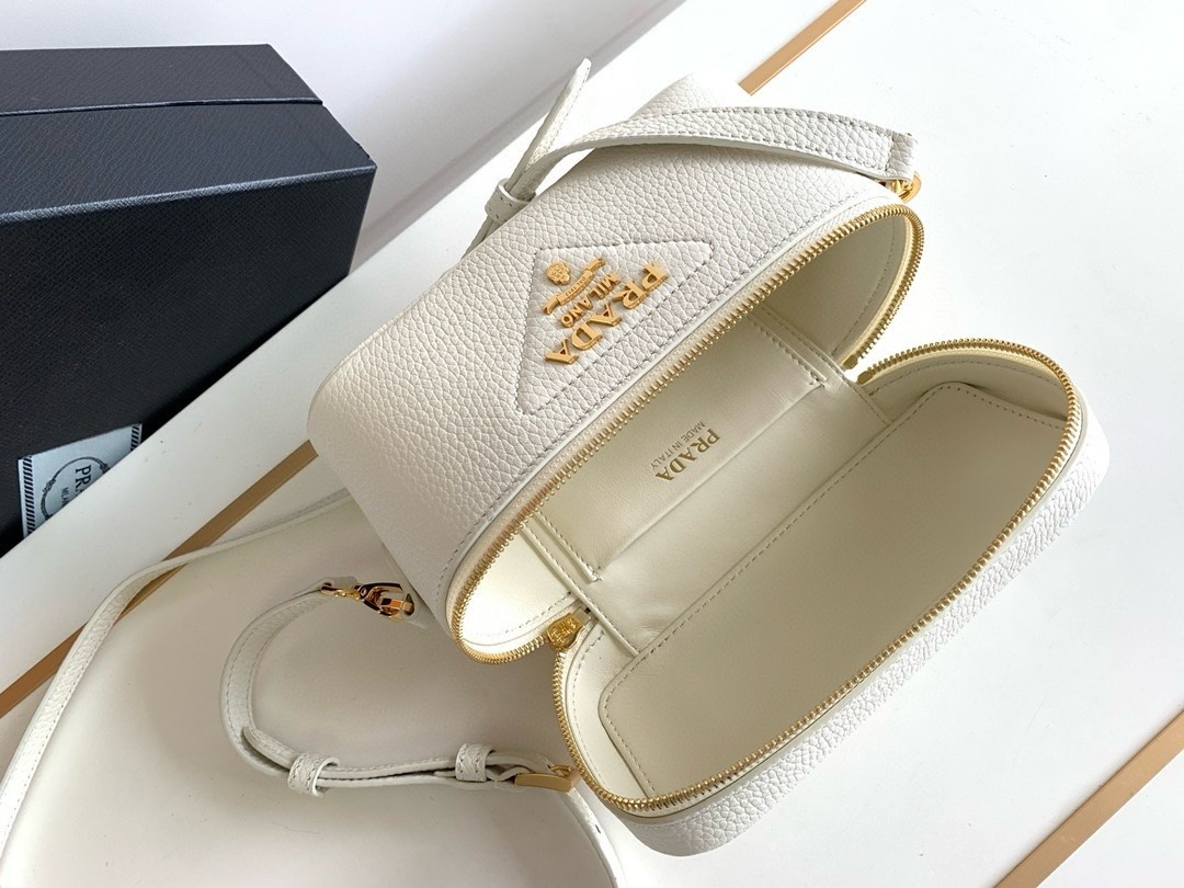 Prada Mini Vanity Bag in White Grained Leather - Image 5
