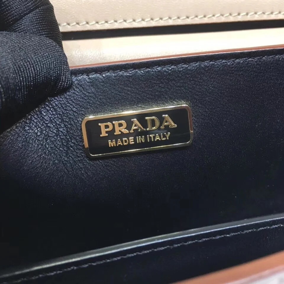 Prada Cahier Shoulder Bag In White/Black Leather - Image 7