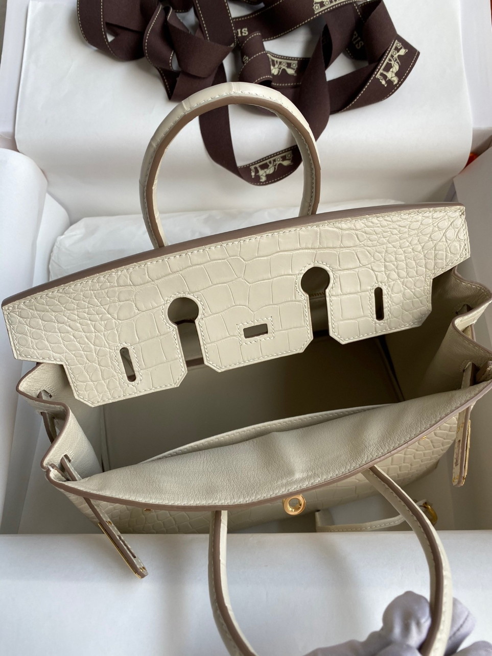 Hermes Birkin 25 Retourne Handmade Bag In Beton Matte Alligator Leather - Image 8