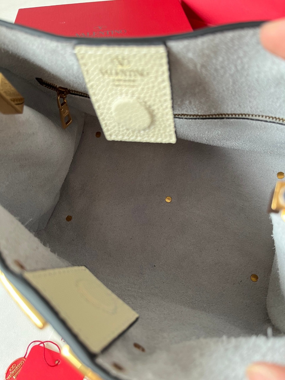 Valentino Alltime Medium Bag in White Grained Calfskin - Image 7