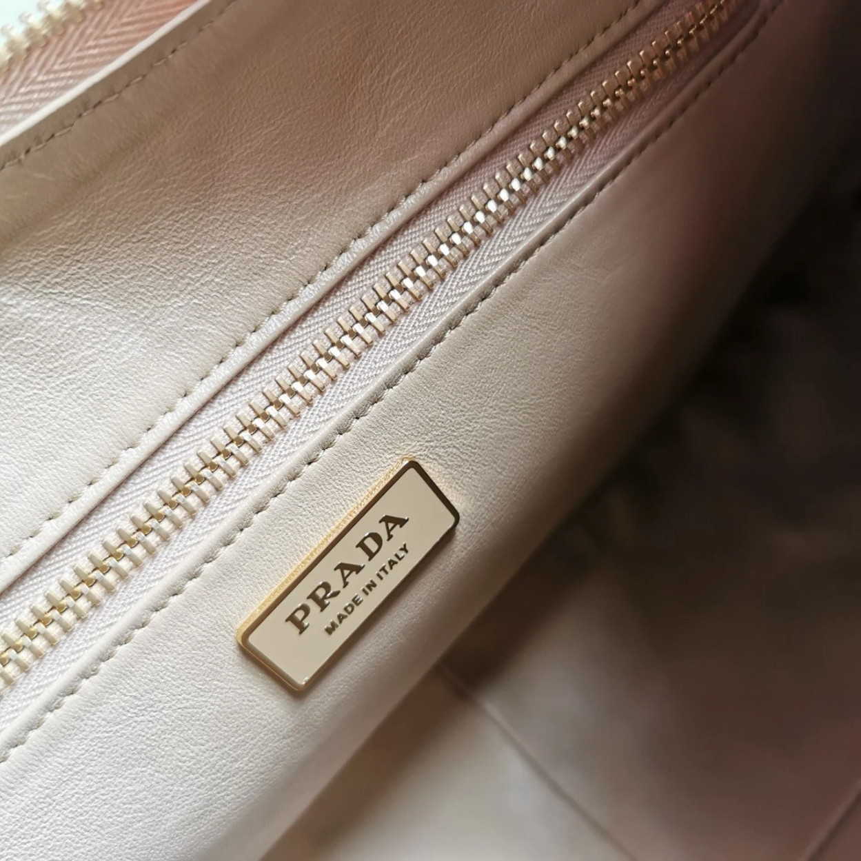 Prada Aimee Large Shoulder Bag in Travertine Leather - Image 6