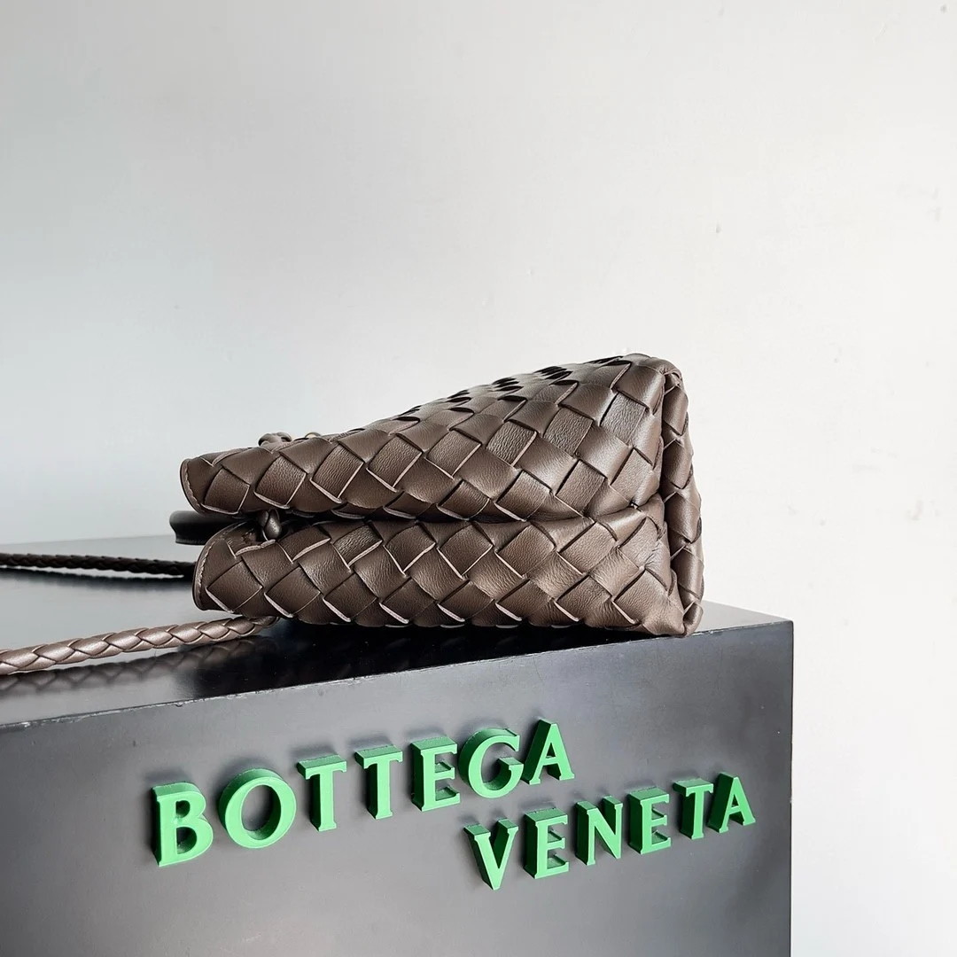 Bottega Veneta Andiamo Small Bag in Kaki Intrecciato Lambskin - Image 7