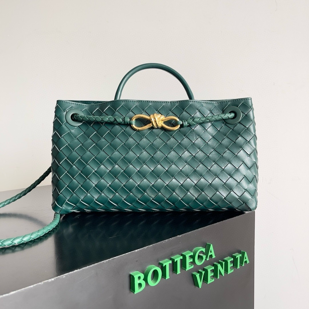 Bottega Veneta Andiamo Small East/West Bag in Green Intrecciato Lambskin - Image 2