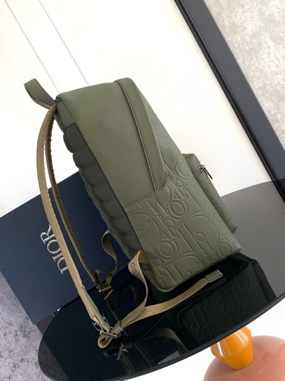 Dior Rider 2.0 Zipped Backpack in Khaki Gravity Leather - Image 4