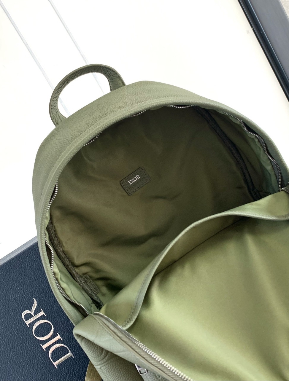 Dior Rider 2.0 Zipped Backpack in Khaki Gravity Leather - Image 7