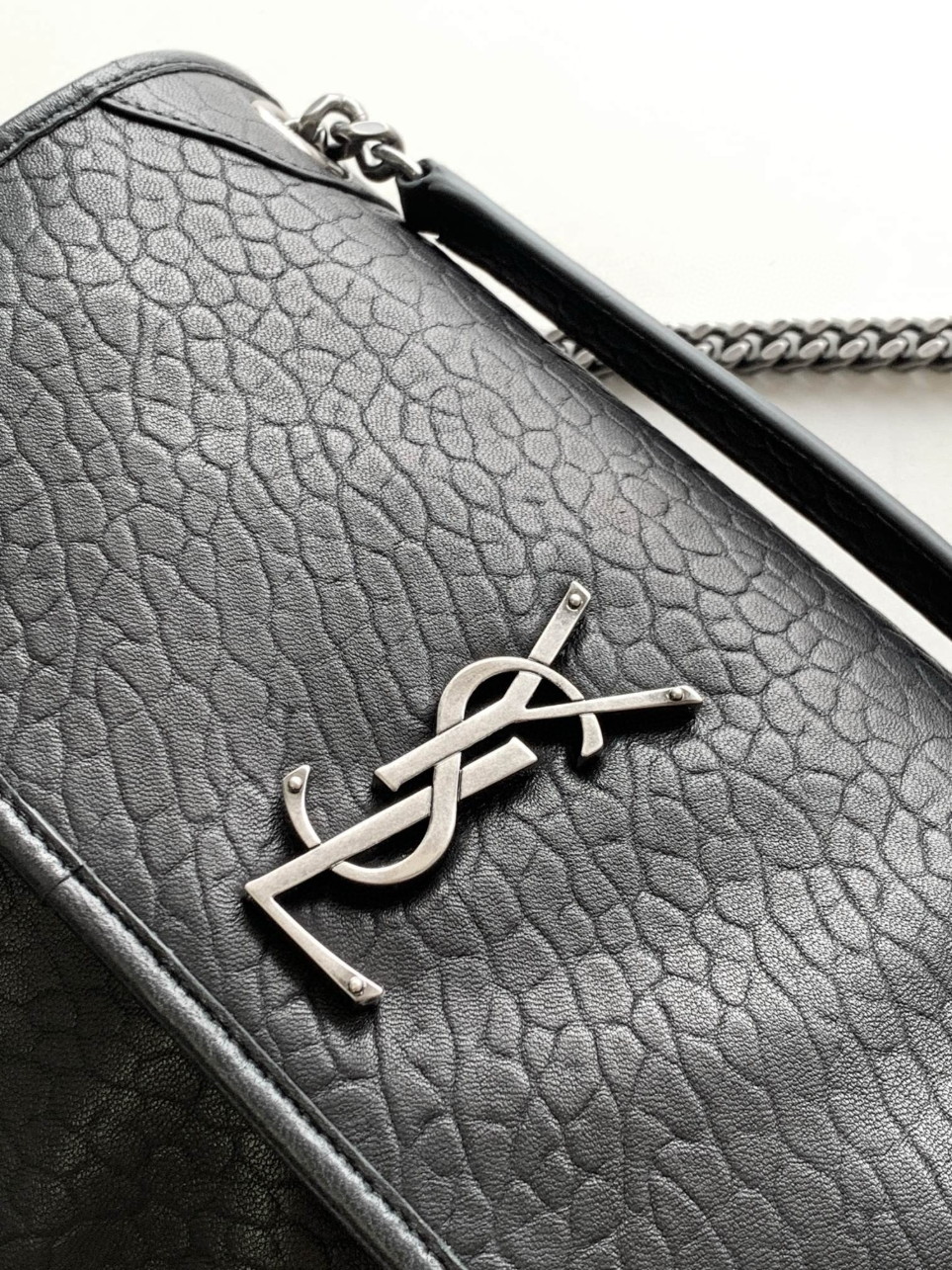 Saint Laurent Niki Medium Chain Bag in Black Grained Lambskin - Image 10